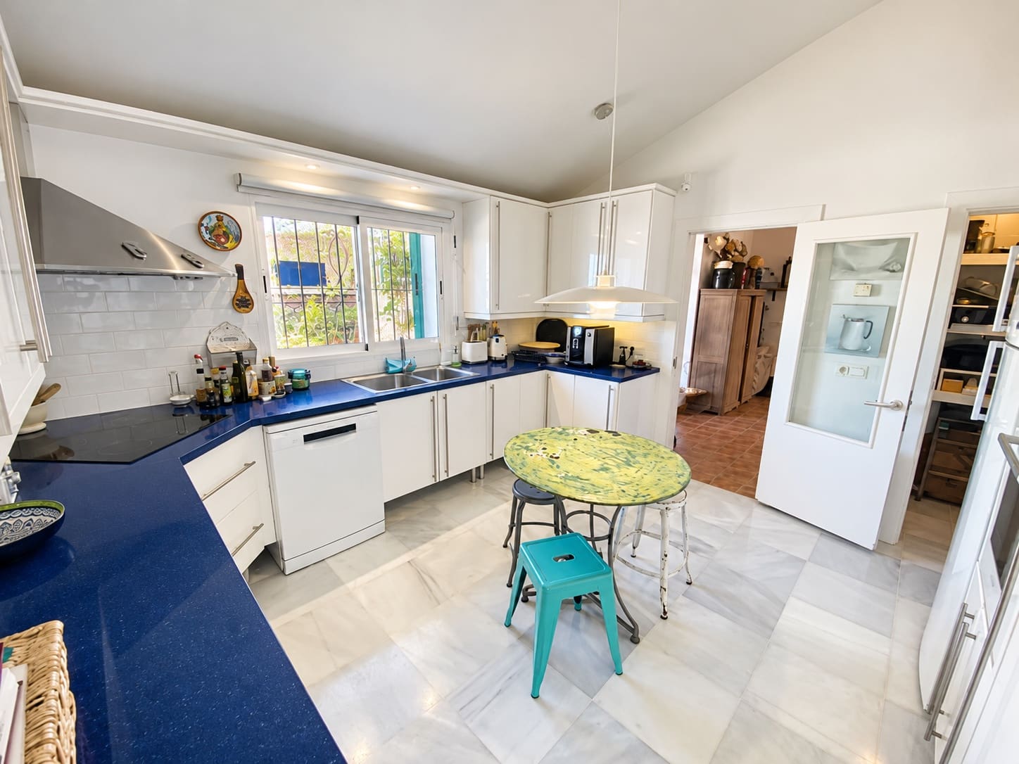 4 soverom Villa til salgs i Estepona med svømmebasseng garasje - € 1 295 000 (Ref: 10164075)