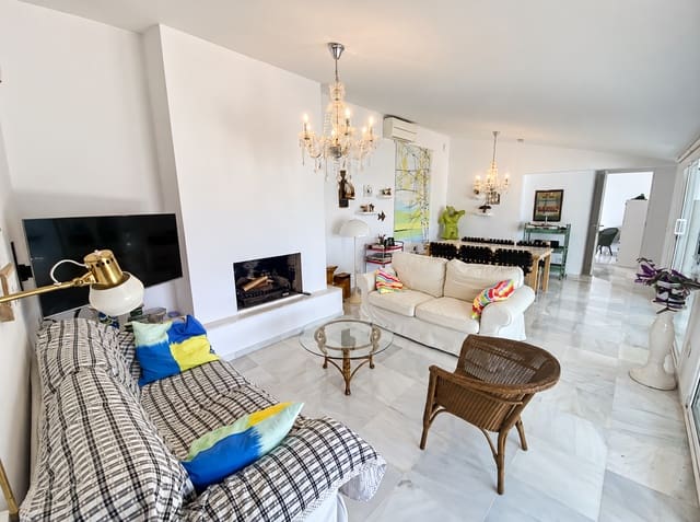 4 soverom Villa til salgs i Las Lomas, Estepona med svømmebasseng garasje - € 1 295 000 (Ref: 10164075)