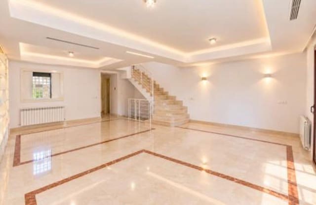 3 camera da letto Casa da affittare in La Dama de Noche - La Alzambra, Marbella con piscina garage - 2.900 € (Rif: 10166006)