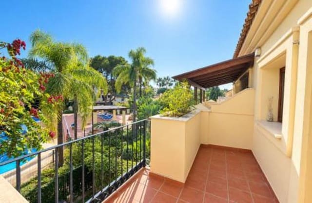 3 camera da letto Casa da affittare in La Dama de Noche - La Alzambra, Marbella con piscina garage - 2.900 € (Rif: 10166006)