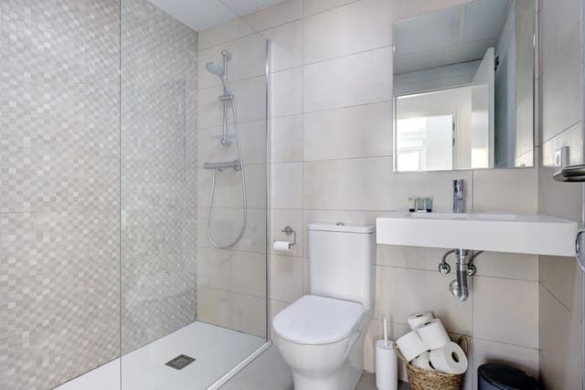 3 Zimmer Penthouse zu vermieten in Benahavís pueblo, Benahavís mit Pool Garage - 3.250 € (Ref: 10166009)