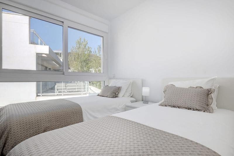 3 Zimmer Penthouse zu vermieten in Benahavis mit Pool Garage - 3.250 € (Ref: 10166009)