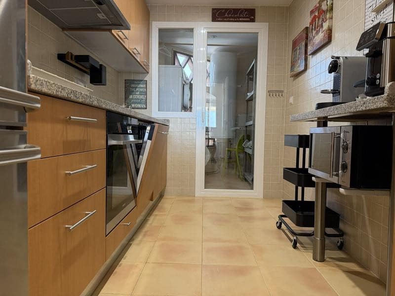 3 Zimmer Apartment zu vermieten in Benahavis mit Pool Garage - 2.300 € (Ref: 10166010)
