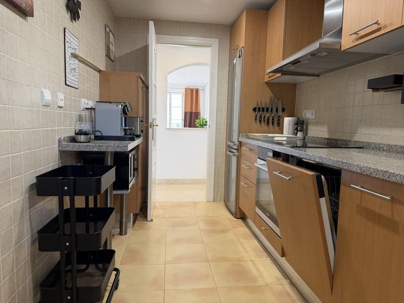 3 Zimmer Apartment zu vermieten in Benahavis mit Pool Garage - 2.300 € (Ref: 10166010)