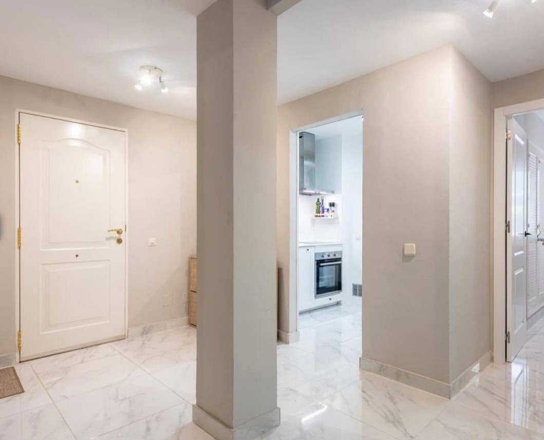 2 soverom Leilighet til leie i Marbella med svømmebasseng garasje - € 2 000 (Ref: 10168084)