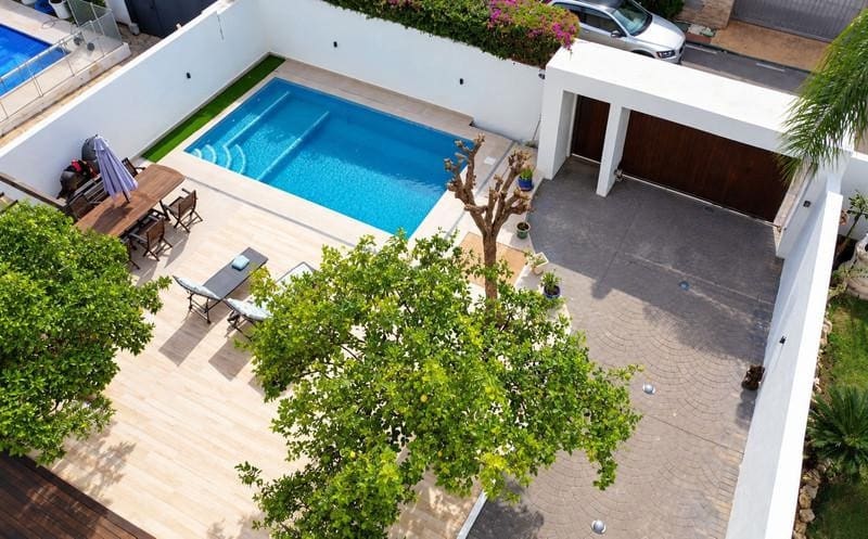 5 bedroom Villa for rent in Atalaya-Isdabe with pool garage - € 4,950 (Ref: 10168085)