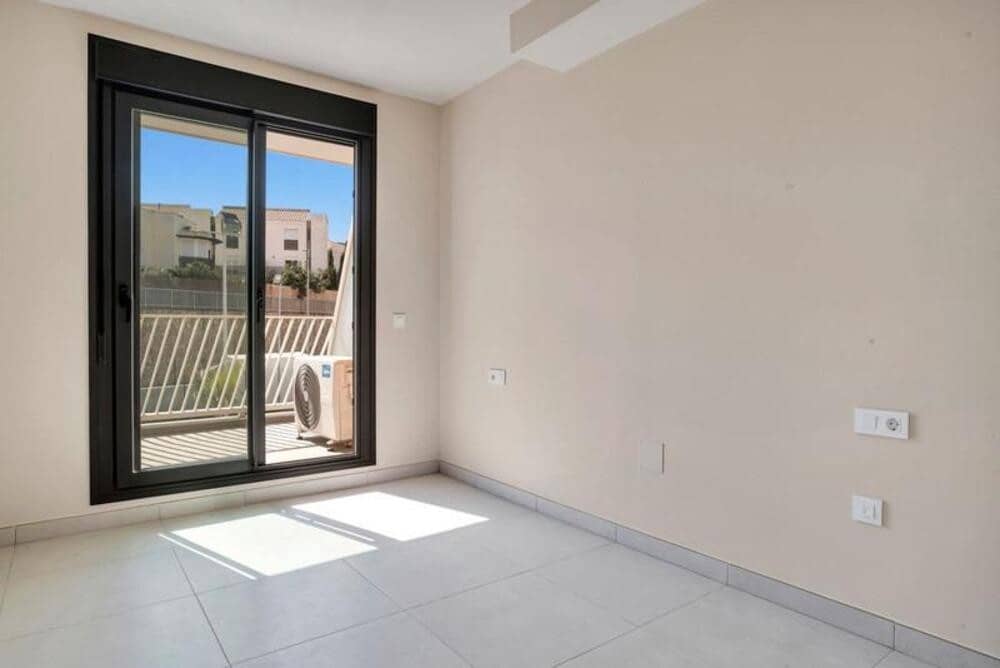 2 soveværelse Lejlighed til salg i El Chaparral med swimmingpool garage - € 315.000 (Ref: 10168086)