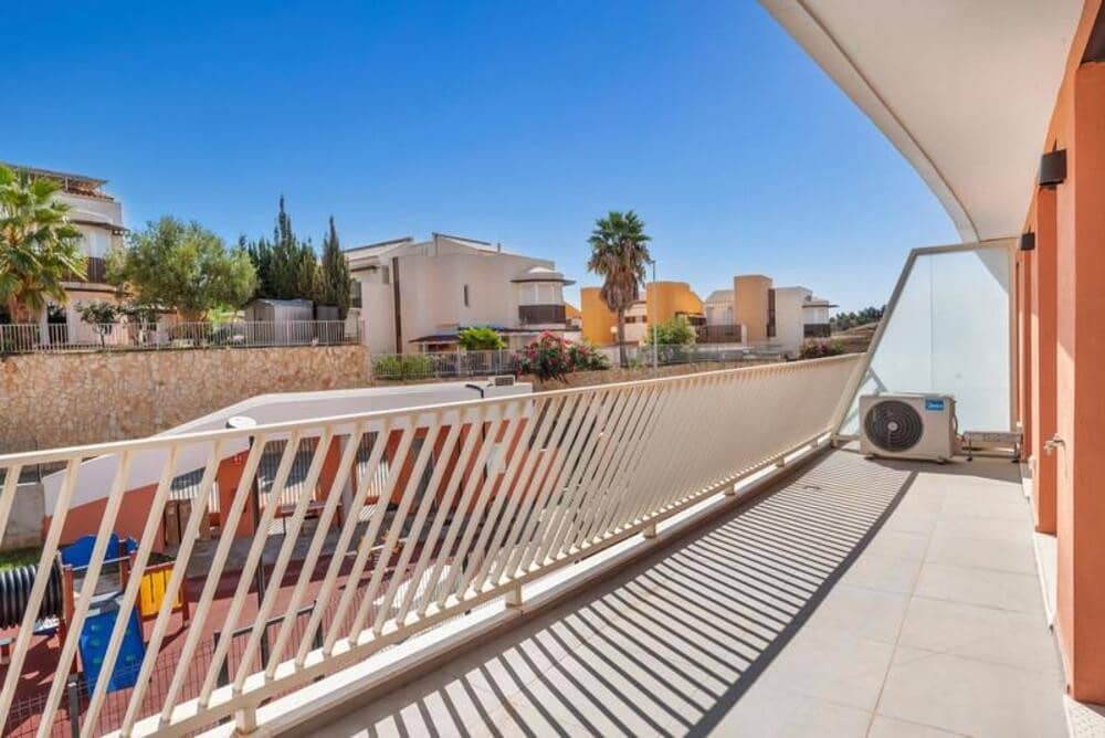 2 soveværelse Lejlighed til salg i El Chaparral med swimmingpool garage - € 315.000 (Ref: 10168086)