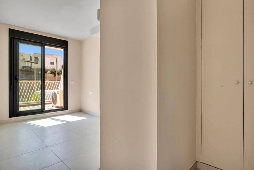 2 soveværelse Lejlighed til salg i El Chaparral med swimmingpool garage - € 315.000 (Ref: 10168086)
