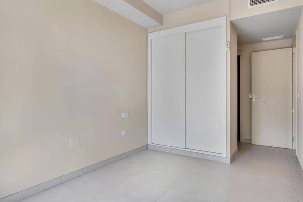 2 soveværelse Lejlighed til salg i El Chaparral med swimmingpool garage - € 315.000 (Ref: 10168086)