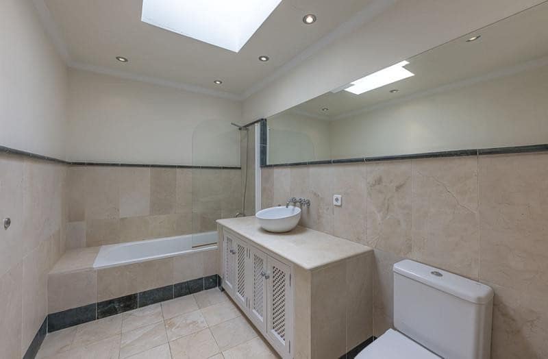 4 Zimmer Villa zu vermieten in Marbella mit Pool Garage - 7.500 € (Ref: 10168087)