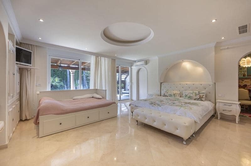 4 Zimmer Villa zu vermieten in Marbella mit Pool Garage - 7.500 € (Ref: 10168087)