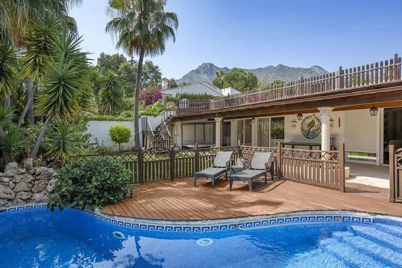 4 Zimmer Villa zu vermieten in Marbella mit Pool Garage - 7.500 € (Ref: 10168087)