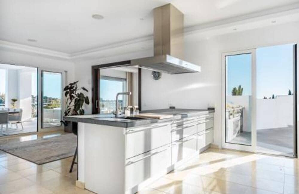 10 sovrum Villa att hyra i Benahavis med pool garage - 30 000 € (Ref: 10168088)