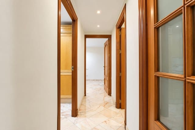 Apartamento de 2 habitaciones en Ricardo Soriano, Marbella en venta con garaje - 545.000 € (Ref: 10170478)