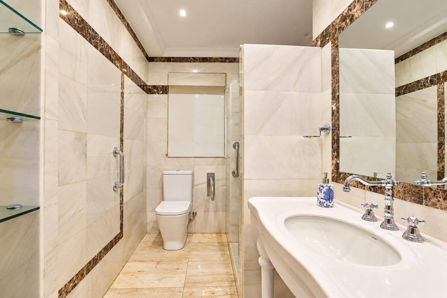 Apartamento de 2 habitaciones en Marbella en venta con garaje - 545.000 € (Ref: 10170478)