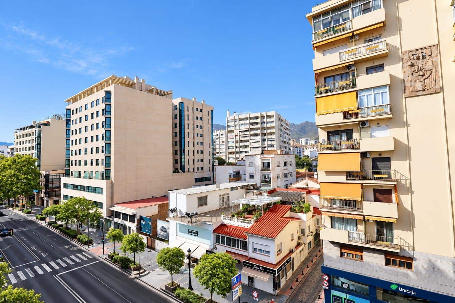 Apartamento de 2 habitaciones en Marbella en venta con garaje - 545.000 € (Ref: 10170478)