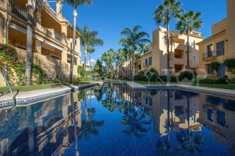 3 slaapkamer Appartement te huur in Marbella met zwembad garage - € 2.000 (Ref: 10170483)
