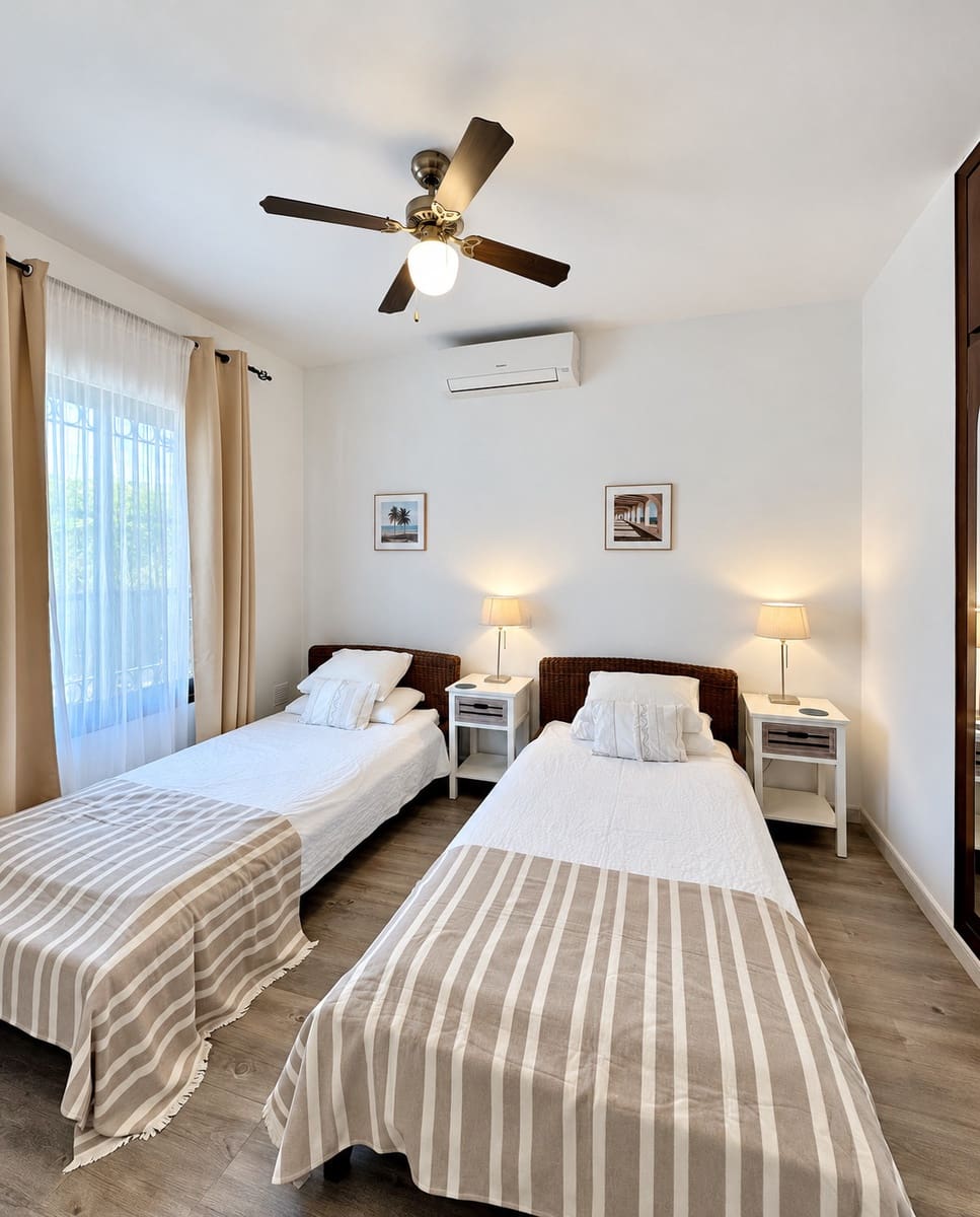 3 camera da letto Villa in vendita in El Chaparral con piscina garage - 725.000 € (Rif: 10173120)