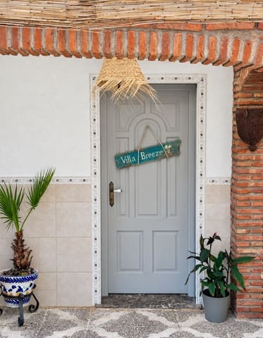 3 soverom Villa til salgs i El Chaparral, Mijas med svømmebasseng garasje - € 725 000 (Ref: 10173120)