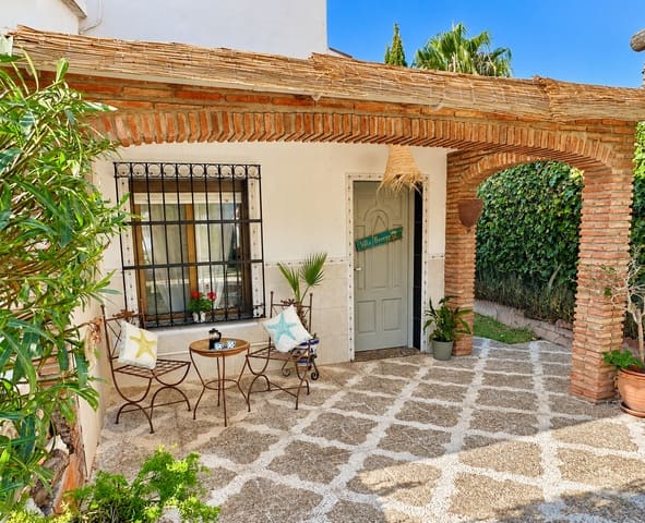 3 soverom Villa til salgs i El Chaparral, Mijas med svømmebasseng garasje - € 725 000 (Ref: 10173120)