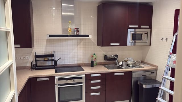 3 sovrum Hus att hyra i La Dama de Noche - La Alzambra, Marbella med pool garage - 2 700 € (Ref: 10176174)