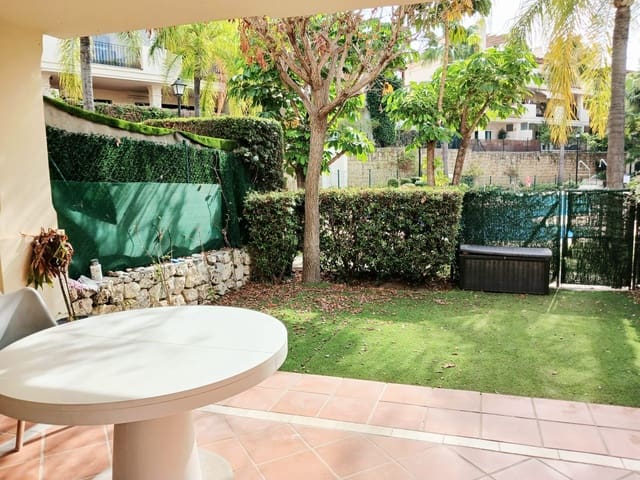 3 Zimmer Haus zu vermieten in La Dama de Noche - La Alzambra, Marbella mit Pool Garage - 2.700 € (Ref: 10176174)