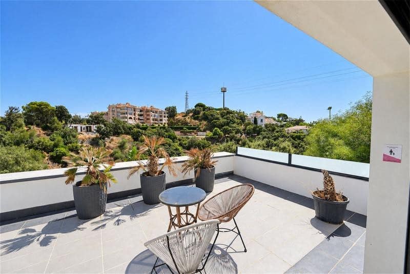 4 soverom Villa til leie i Marbella med svømmebasseng garasje - € 9 500 (Ref: 10179724)
