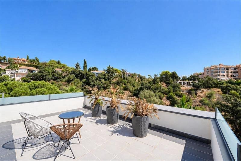 4 soverom Villa til leie i Marbella med svømmebasseng garasje - € 9 500 (Ref: 10179724)