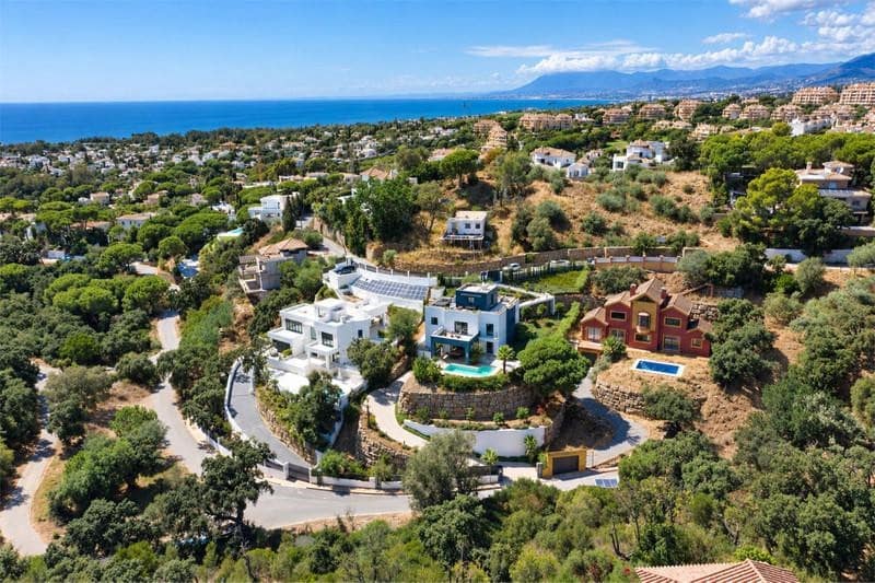 4 soverom Villa til leie i Marbella med svømmebasseng garasje - € 9 500 (Ref: 10179724)