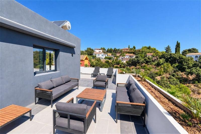 4 soverom Villa til leie i Marbella med svømmebasseng garasje - € 9 500 (Ref: 10179724)