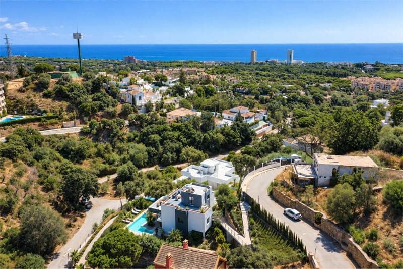 4 soverom Villa til leie i Marbella med svømmebasseng garasje - € 9 500 (Ref: 10179724)