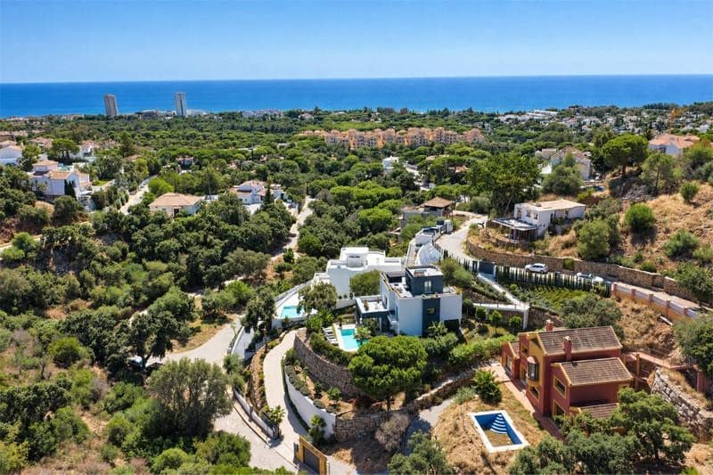 4 soverom Villa til leie i Marbella med svømmebasseng garasje - € 9 500 (Ref: 10179724)