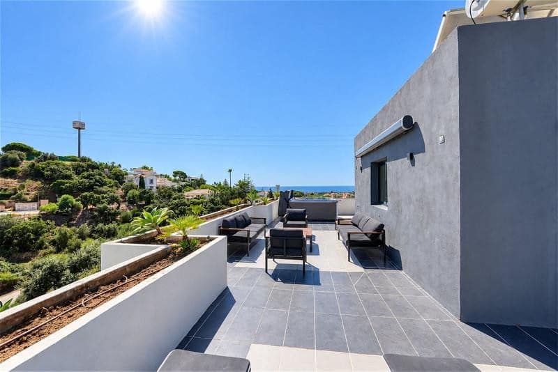 4 soverom Villa til leie i Marbella med svømmebasseng garasje - € 9 500 (Ref: 10179724)