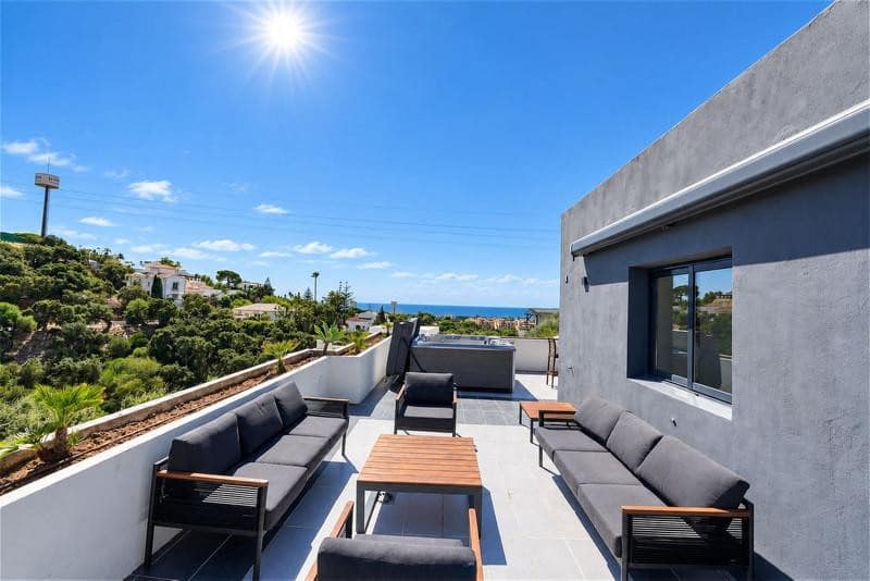 4 soverom Villa til leie i Marbella med svømmebasseng garasje - € 9 500 (Ref: 10179724)