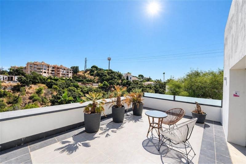 4 soverom Villa til leie i Marbella med svømmebasseng garasje - € 9 500 (Ref: 10179724)