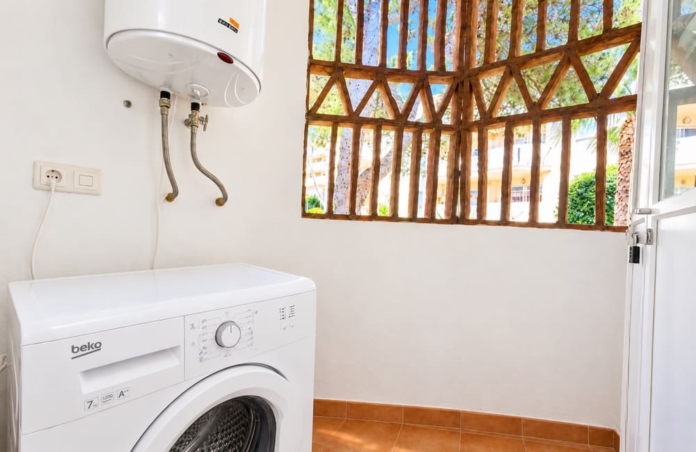 Apartamento de 2 habitaciones en Riviera del Sol en venta con piscina garaje - 299.000 € (Ref: 10179726)