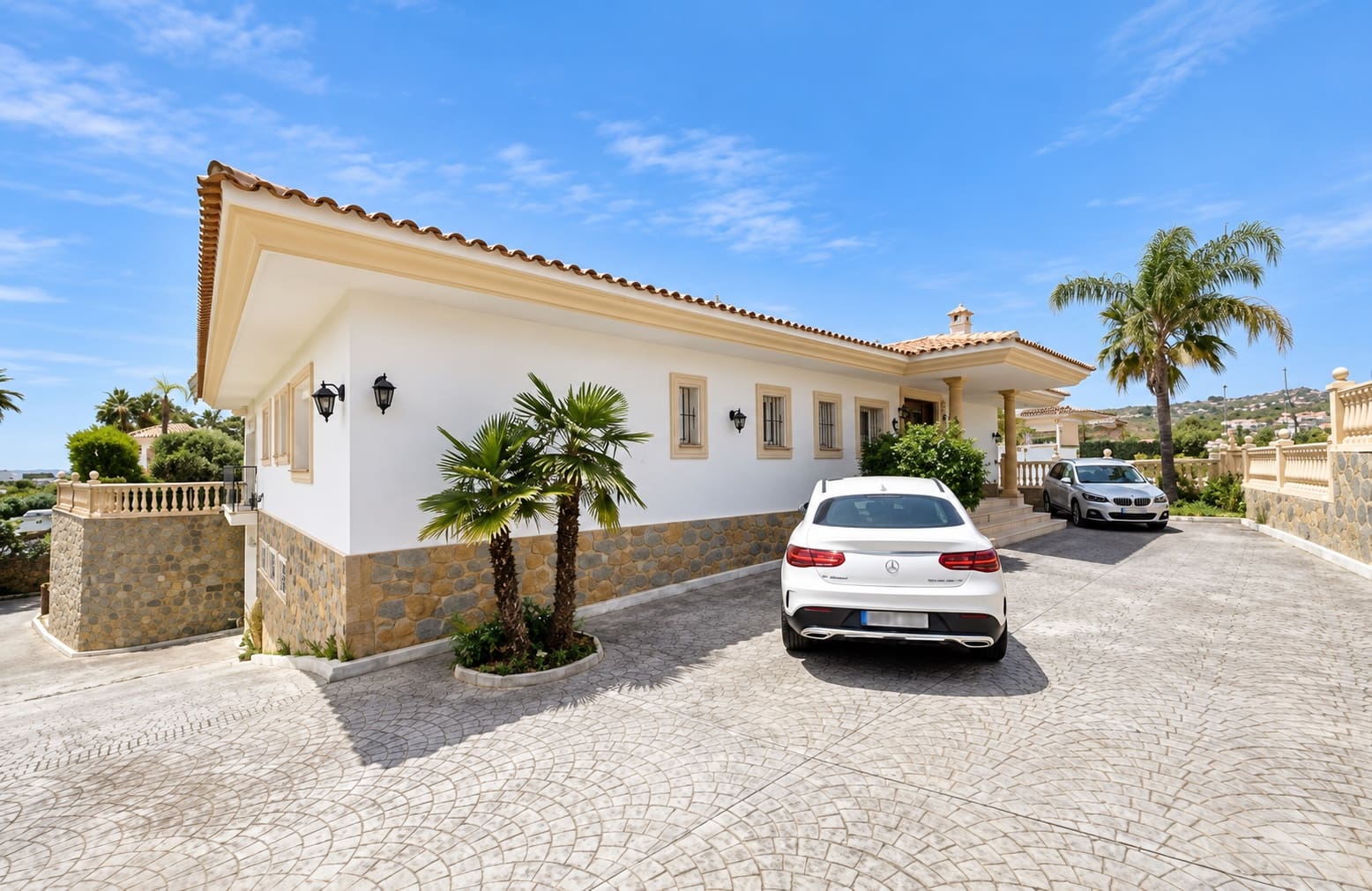 4 soverom Villa til leie i Benahavis med svømmebasseng garasje - € 8 000 (Ref: 10179727)