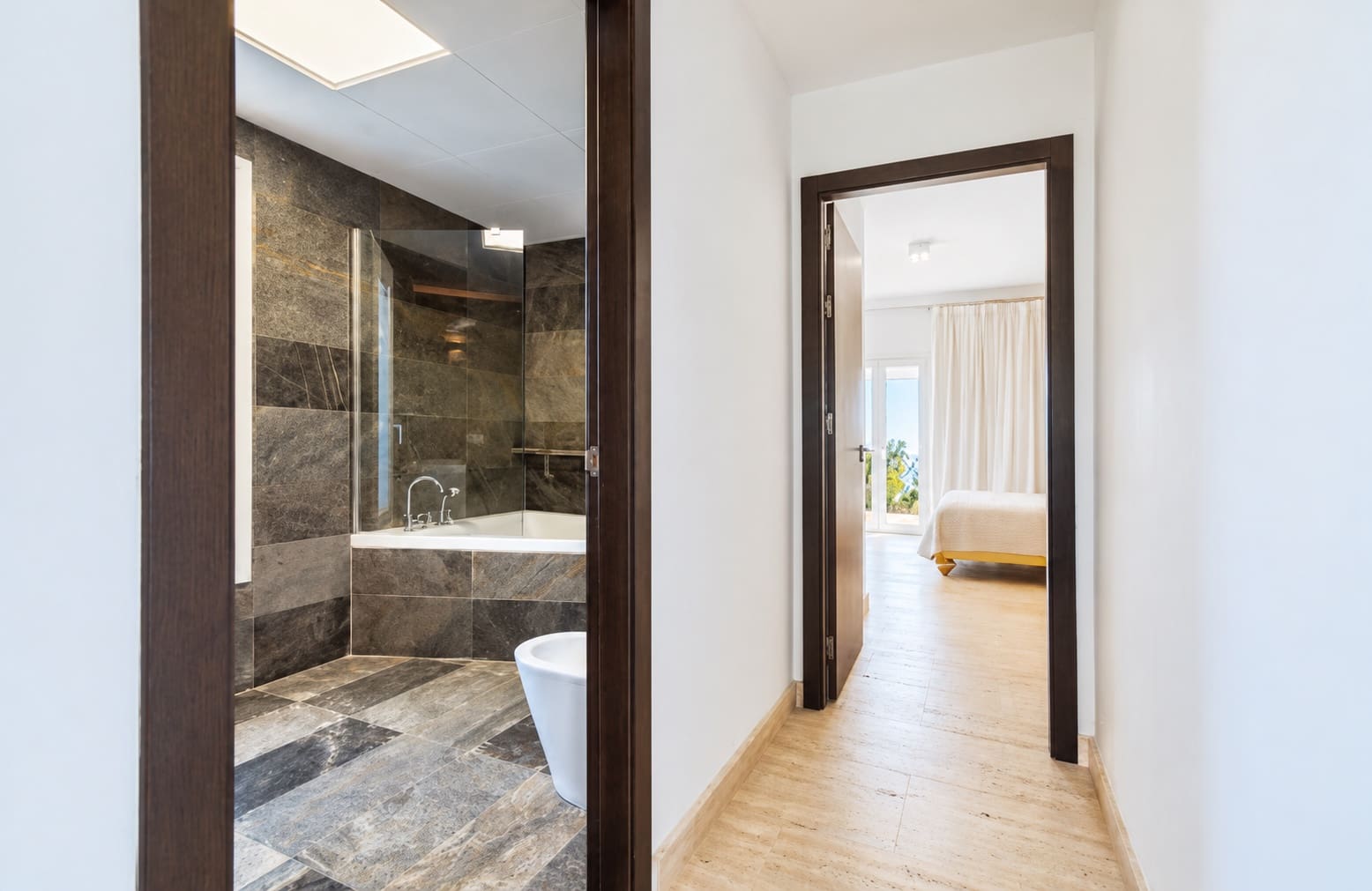 4 soverom Villa til leie i Manilva med svømmebasseng garasje - € 8 000 (Ref: 10179728)