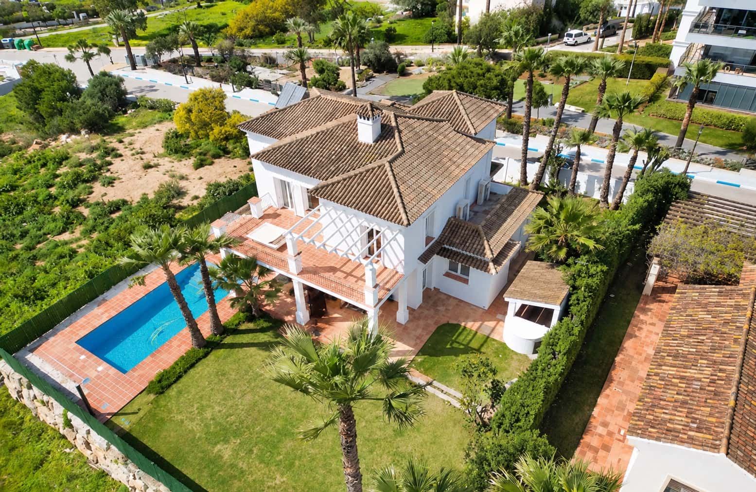 4 soverom Villa til leie i Manilva med svømmebasseng garasje - € 8 000 (Ref: 10179728)