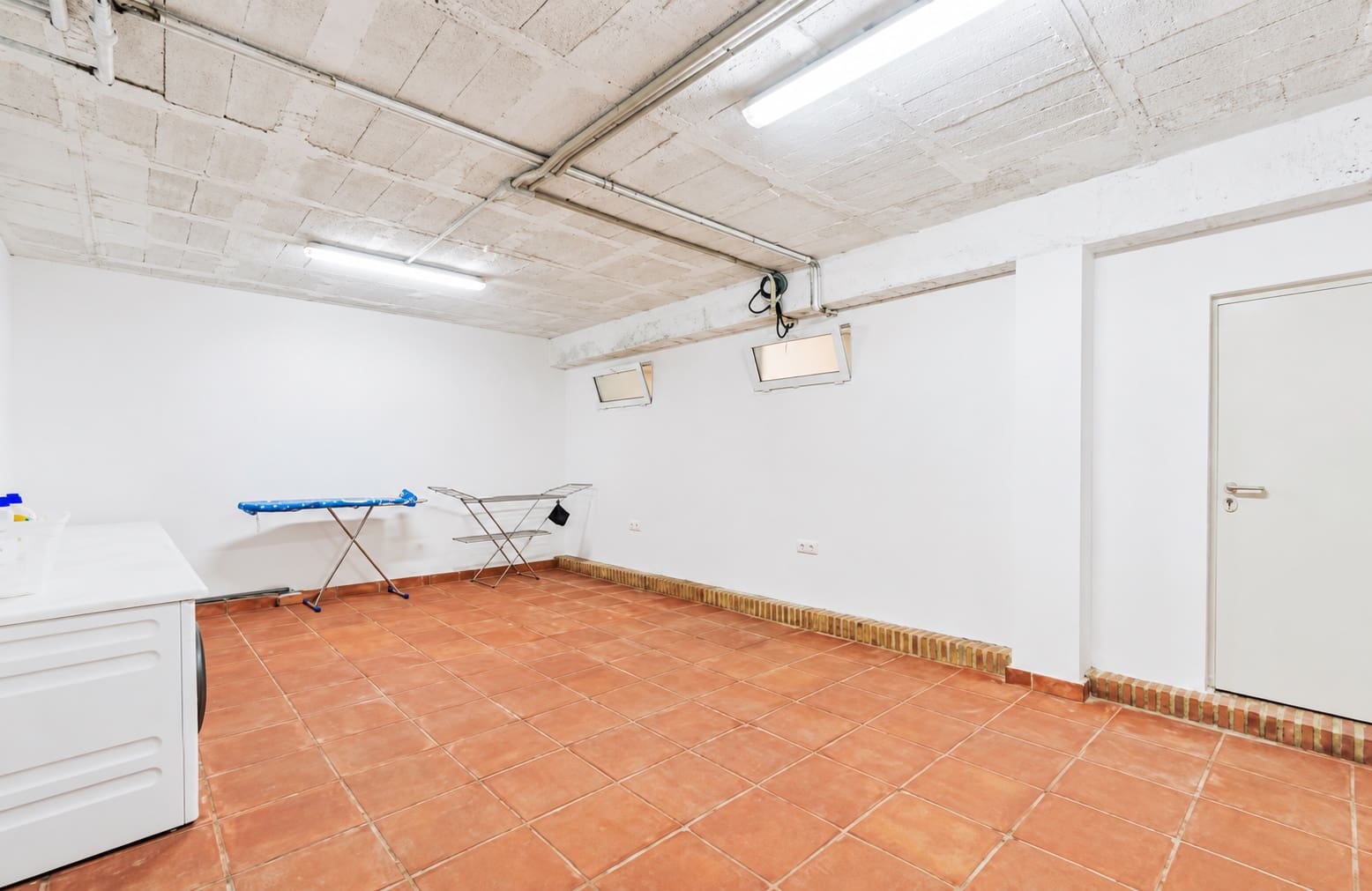 4 soverom Villa til leie i Manilva med svømmebasseng garasje - € 8 000 (Ref: 10179728)