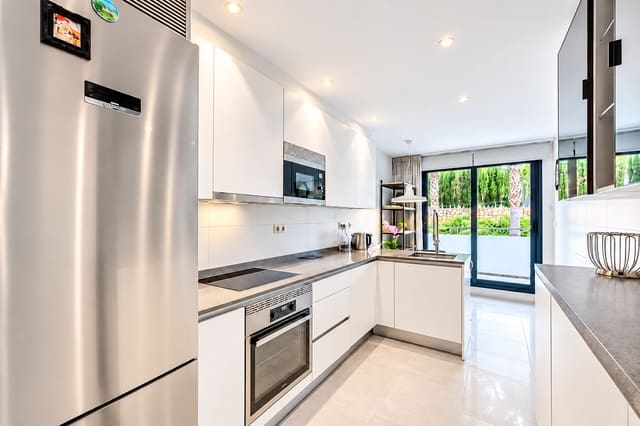 3 sovrum Lägenhet att hyra i Lomas De Marbella, Marbella med pool garage - 6 500 € (Ref: 10179729)