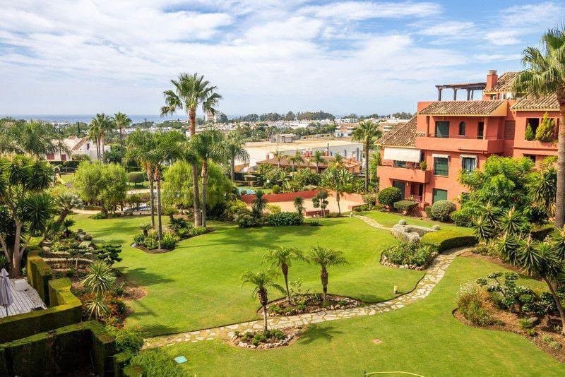 4 quarto Penthouse para arrendar em Bel-Air com piscina garagem - 3 000 € (Ref: 10184081)