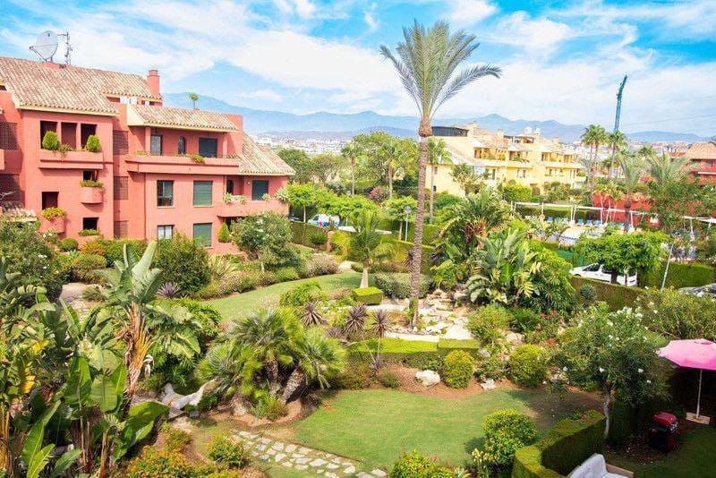 4 quarto Penthouse para arrendar em Bel-Air com piscina garagem - 3 000 € (Ref: 10184081)
