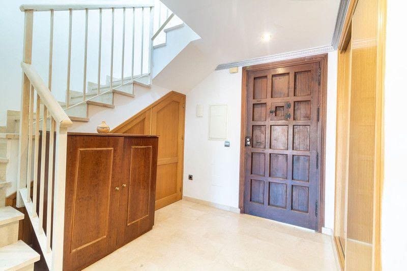 4 quarto Penthouse para arrendar em Bel-Air com piscina garagem - 3 000 € (Ref: 10184081)