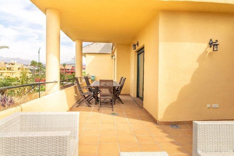 4 quarto Penthouse para arrendar em Bel-Air com piscina garagem - 3 000 € (Ref: 10184081)