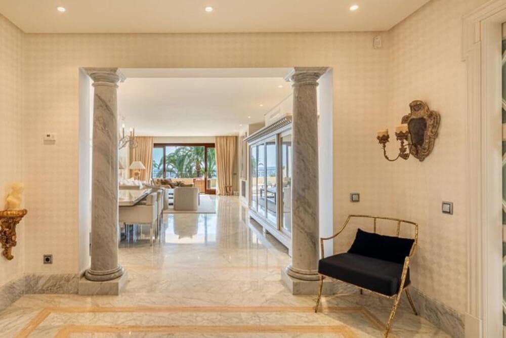 3 sovrum Lägenhet att hyra i Marbella med pool garage - 8 000 € (Ref: 10186284)