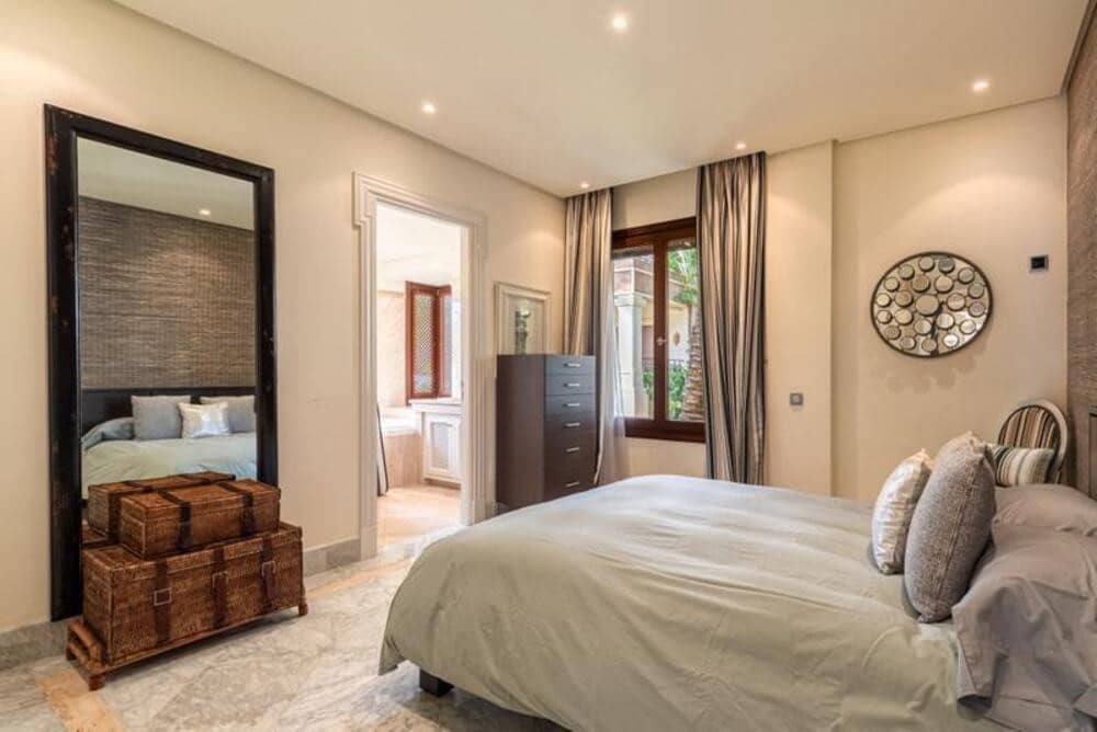 3 sovrum Lägenhet att hyra i Marbella med pool garage - 8 000 € (Ref: 10186284)