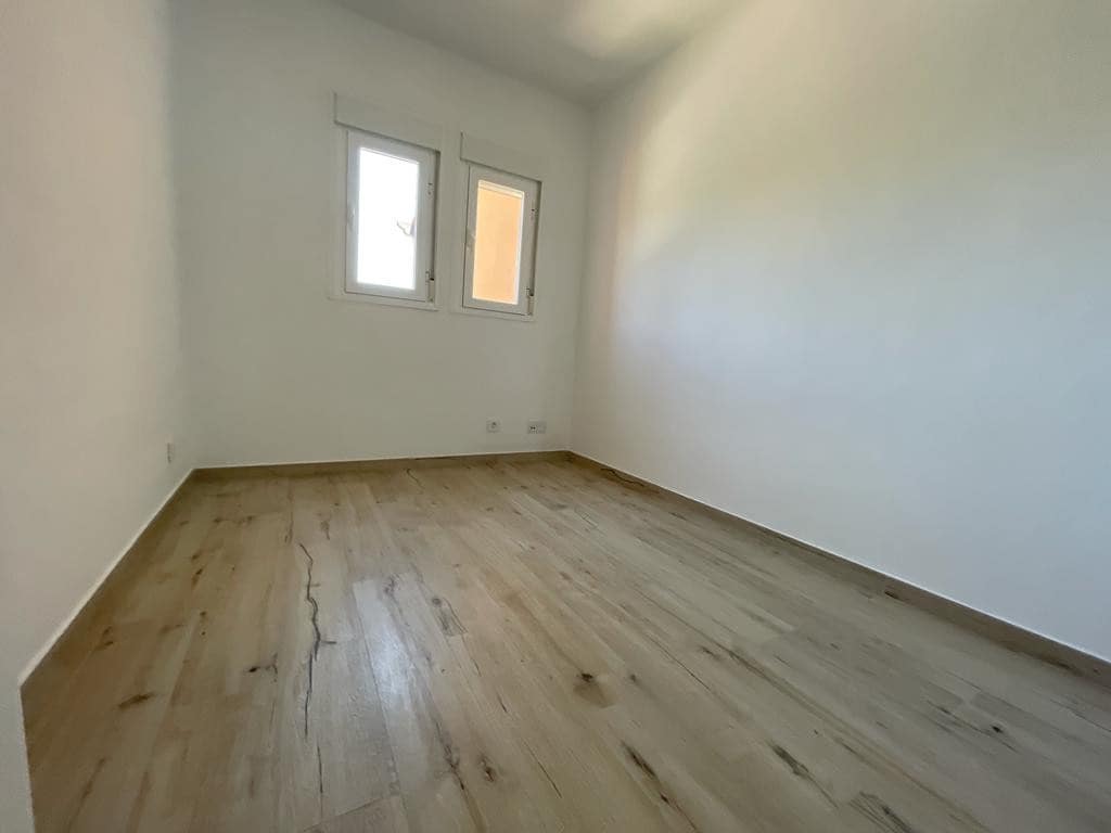 3 quarto Casa em Banda para venda em Benahavis com piscina garagem - 670 000 € (Ref: 6868128)