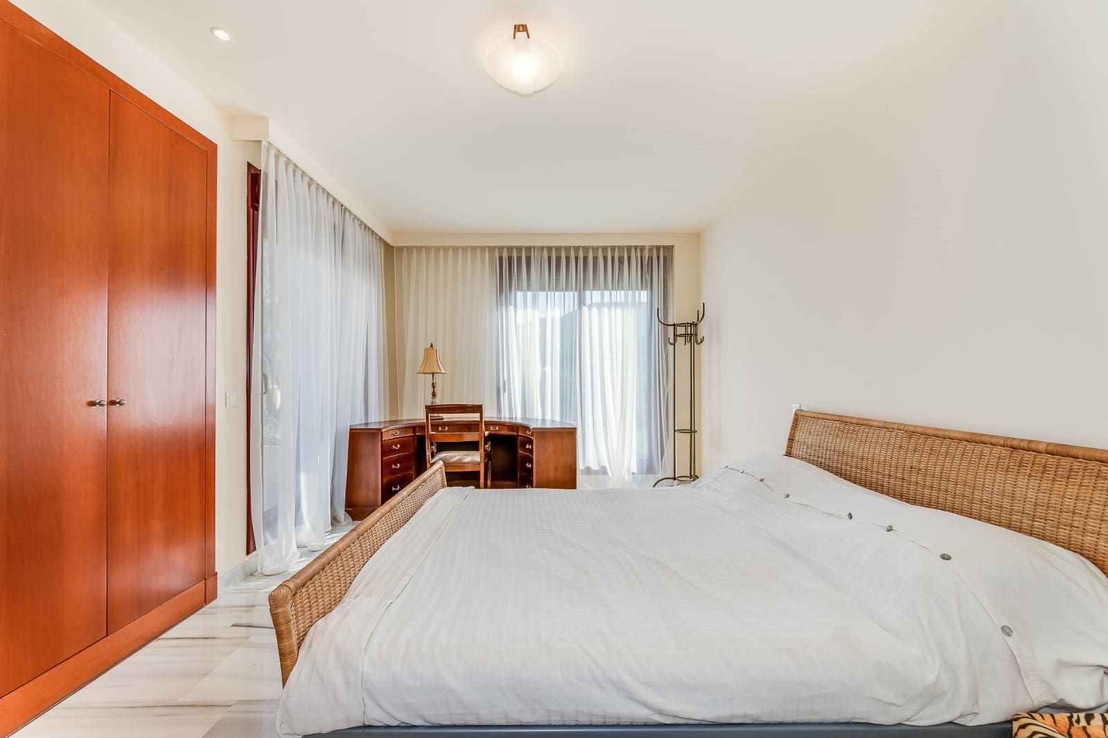 4 soveværelse Villa til salg i Benahavis med swimmingpool garage - € 620.000 (Ref: 6868443)